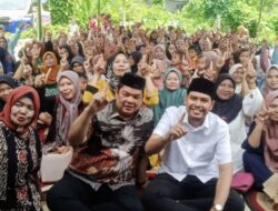 Turun Gunung Menangkan RHS-AZI, Novri Ompusunggu Berikan Umroh Gratis di Nagori Parbutaran